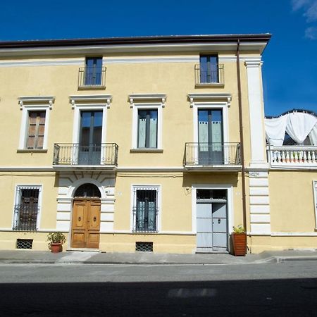 Palazzo Scura Bed & Breakfast Vaccarizzo Albanese Dış mekan fotoğraf