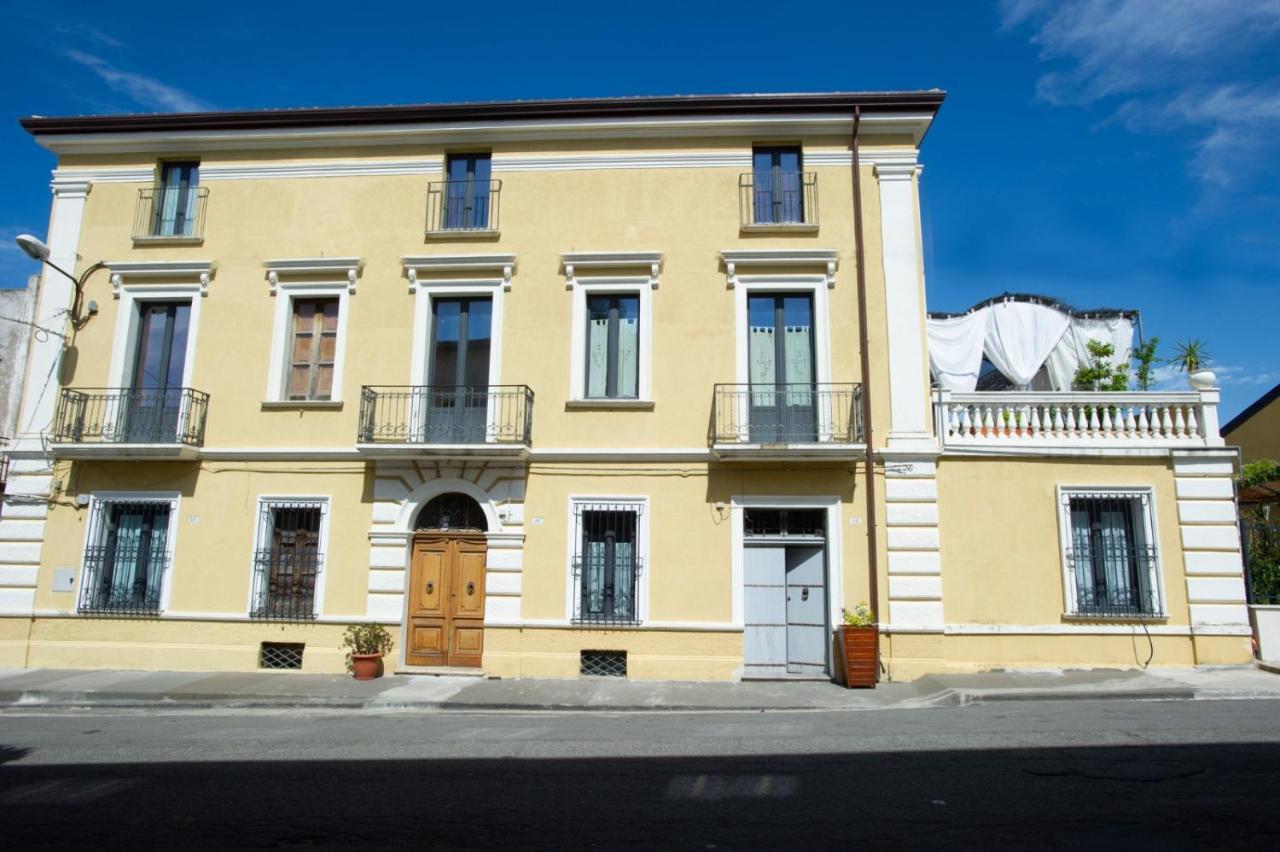 Palazzo Scura Bed & Breakfast Vaccarizzo Albanese Dış mekan fotoğraf